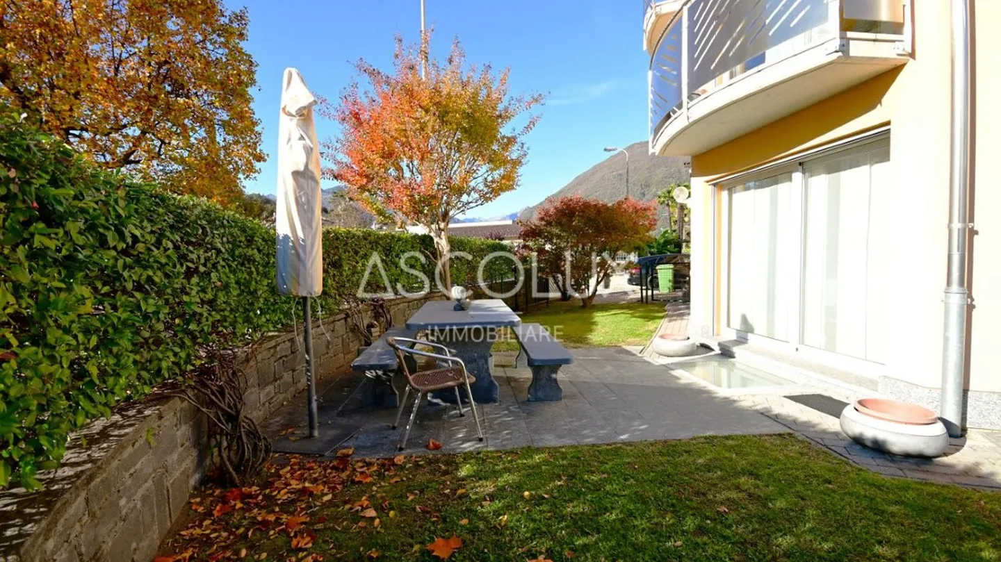 Semi-Detached House with 3.5 and 4.5 Room Apartments and Large Storage/Hobby Rooms - Photo 5 of 24