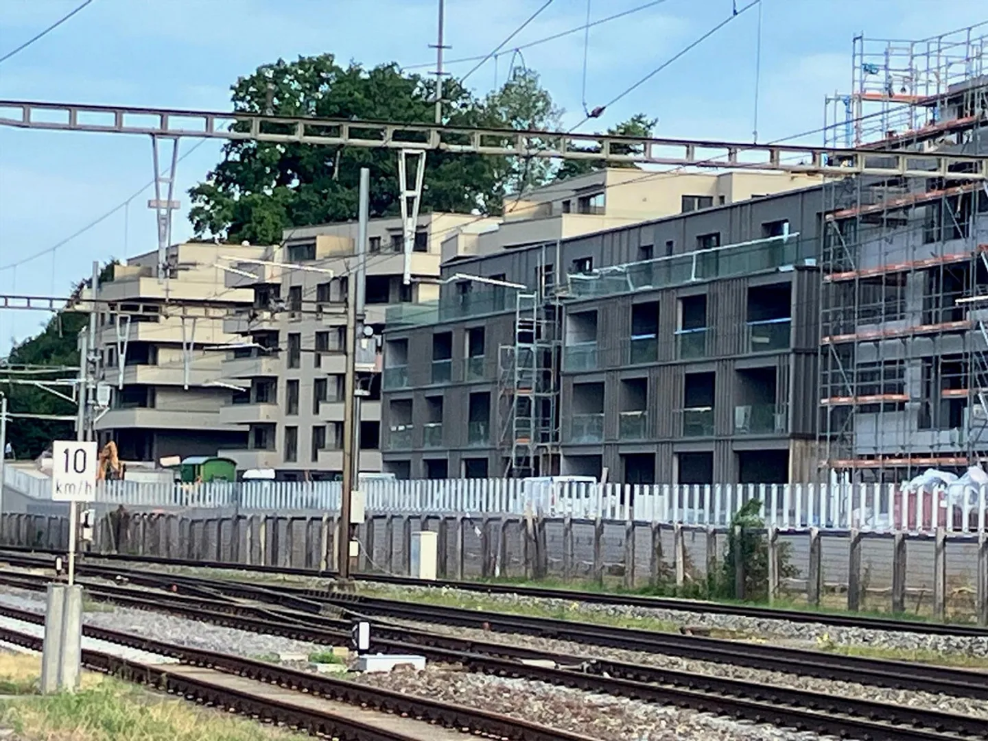 ERSTVERMIETUNG - LETZTE GELEGENHEIT - 4.5 ZIMMER - 7/24 BESICHTIGEN! - Foto 5 von 13