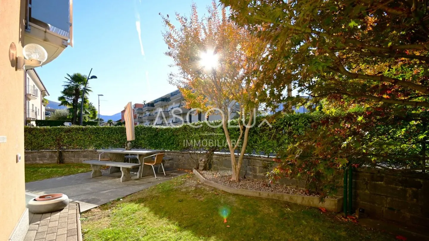 Semi-Detached House with 3.5 and 4.5 Room Apartments and Large Storage/Hobby Rooms - Photo 6 of 24