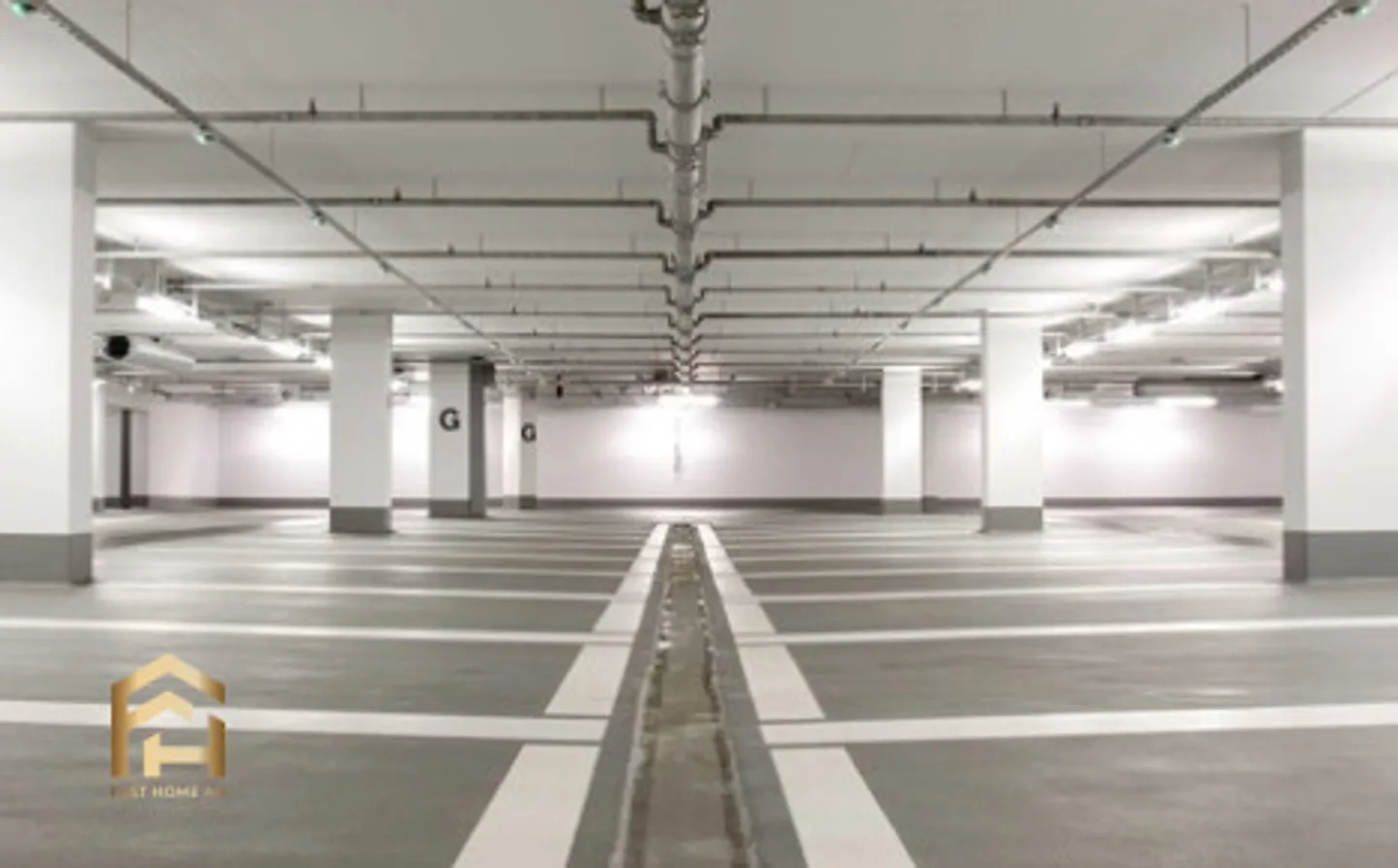 Place de parking couverte dans le garage La Poste à Visp - Photo 2 sur 3