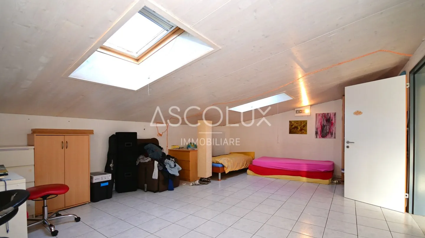 Semi-Detached House with 3.5 and 4.5 Room Apartments and Large Storage/Hobby Rooms - Photo 16 of 24