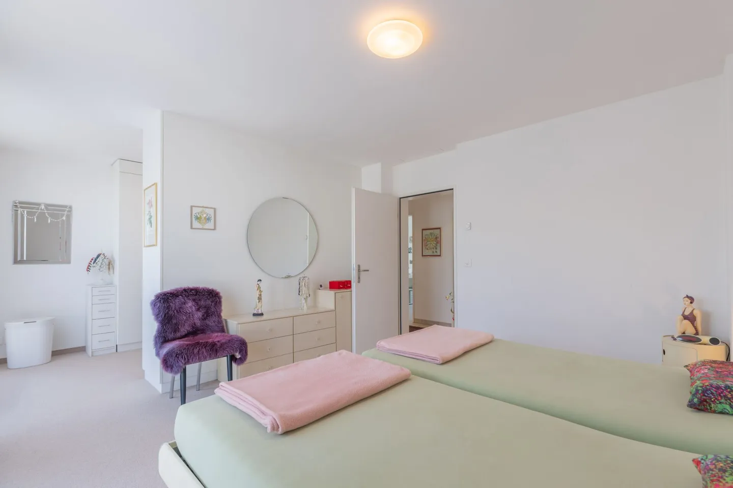 Well-maintained and spacious condominium in the heart of Wettingen - Photo 8 of 12