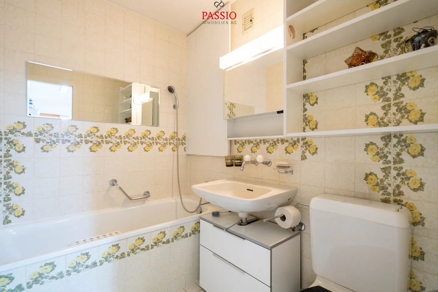 Maison 2 familles de 7 pièces avec studio, espace commercial et vue sur les Alpes - Photo 16 sur 32