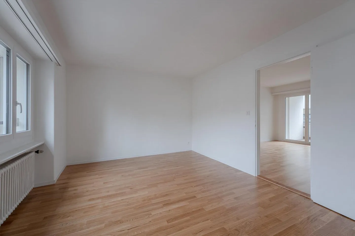 Stylish 2-Room Apartment in Olten - Photo 3 of 5