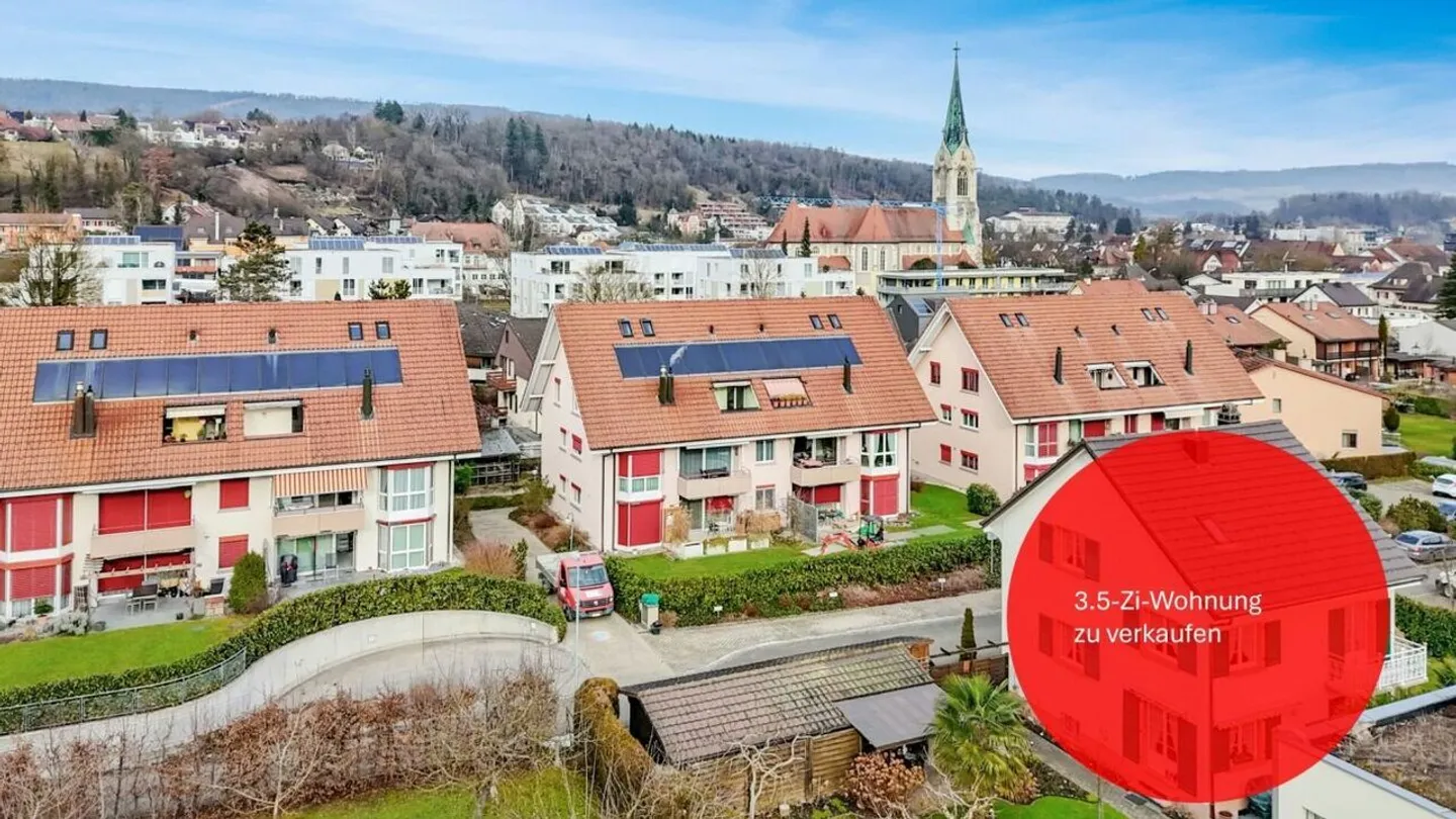 Appartement en duplex lumineux de 3,5 pièces dans un emplacement calme mais central - Photo 1 sur 19