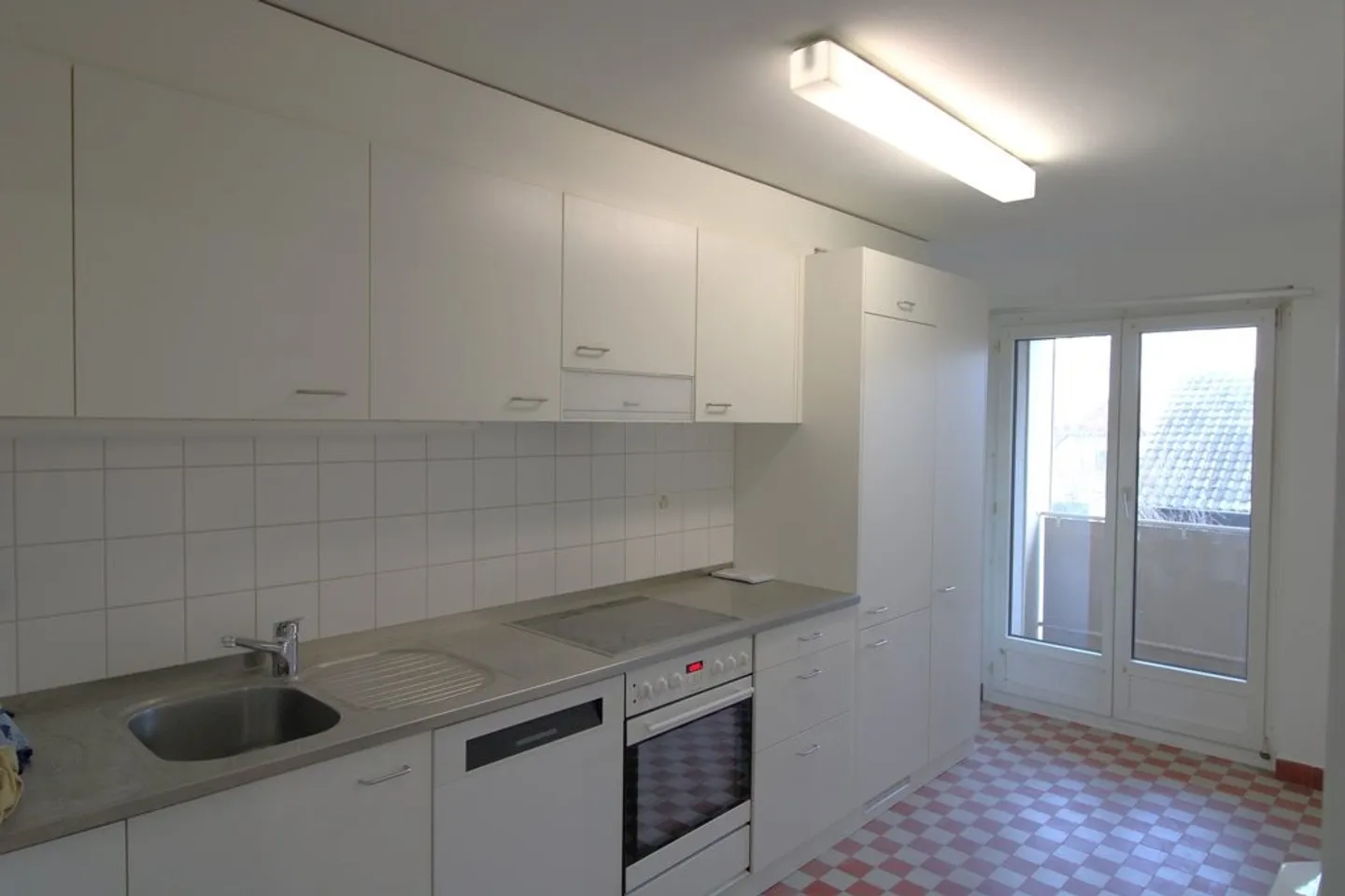 5-Z'Wohnung mit Balkon an ruhiger Lage - Foto 2 von 8