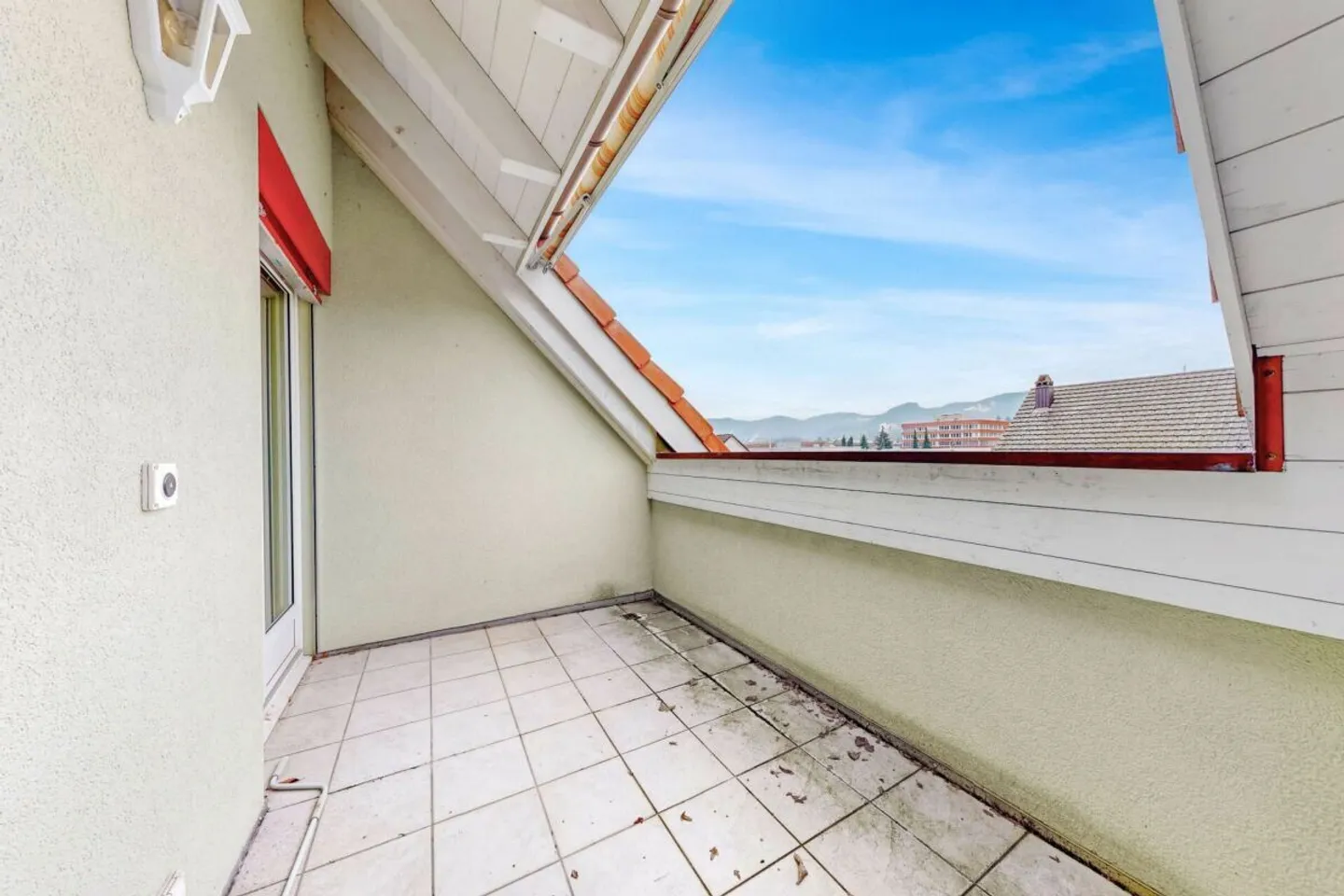 Appartement en duplex lumineux de 3,5 pièces dans un emplacement calme mais central - Photo 11 sur 19