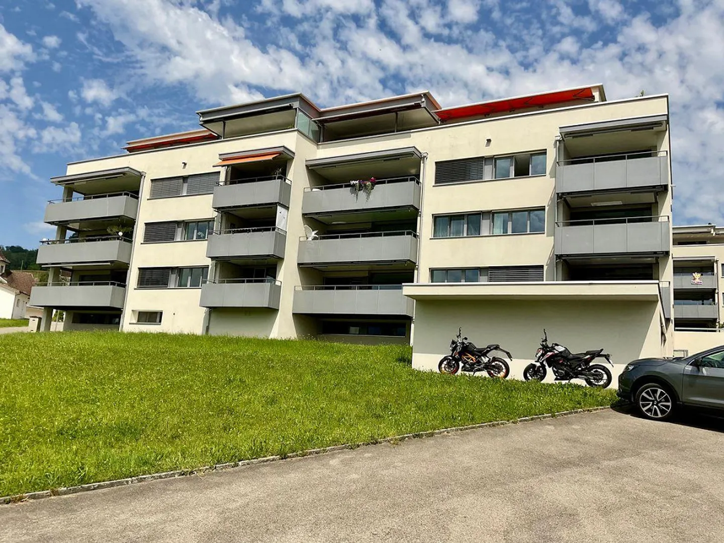 Appartement spacieux 5.5 pièces - Photo 3 sur 6