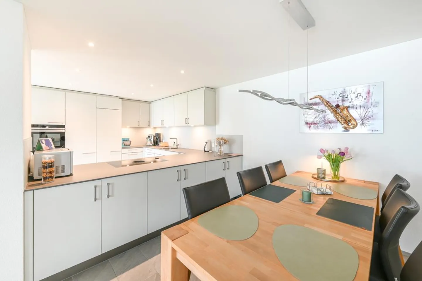 Appartement moderne et de haute qualité d'environ 161 m² avec vue sur la montagne - Photo 5 sur 7