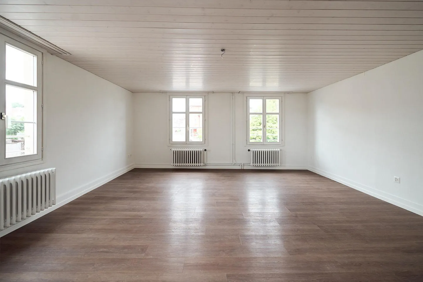 Charming Apartment in a Central Location - Photo 1 of 18
