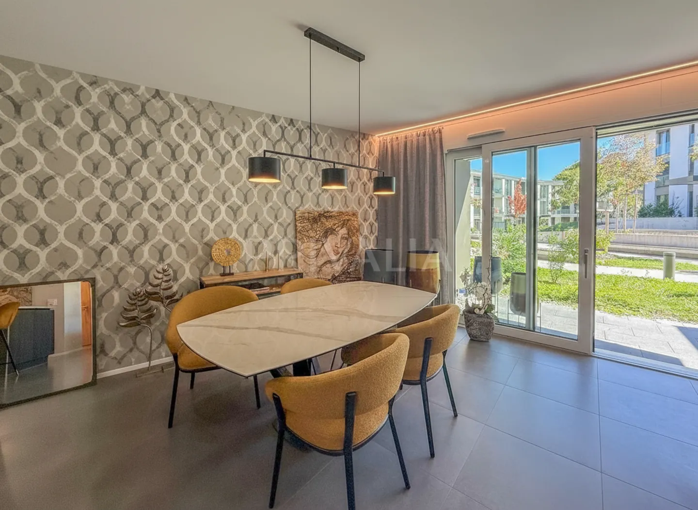 Elegantes 5-Zimmer-Apartment mit privater Terrasse im Herzen von Chambésy - Foto 2 von 6