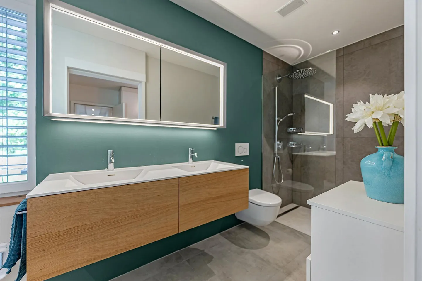 Moderno appartamento con terrazza di 4,5 stanze con vista panoramica, terrazza e giardino - Foto 13 di 18