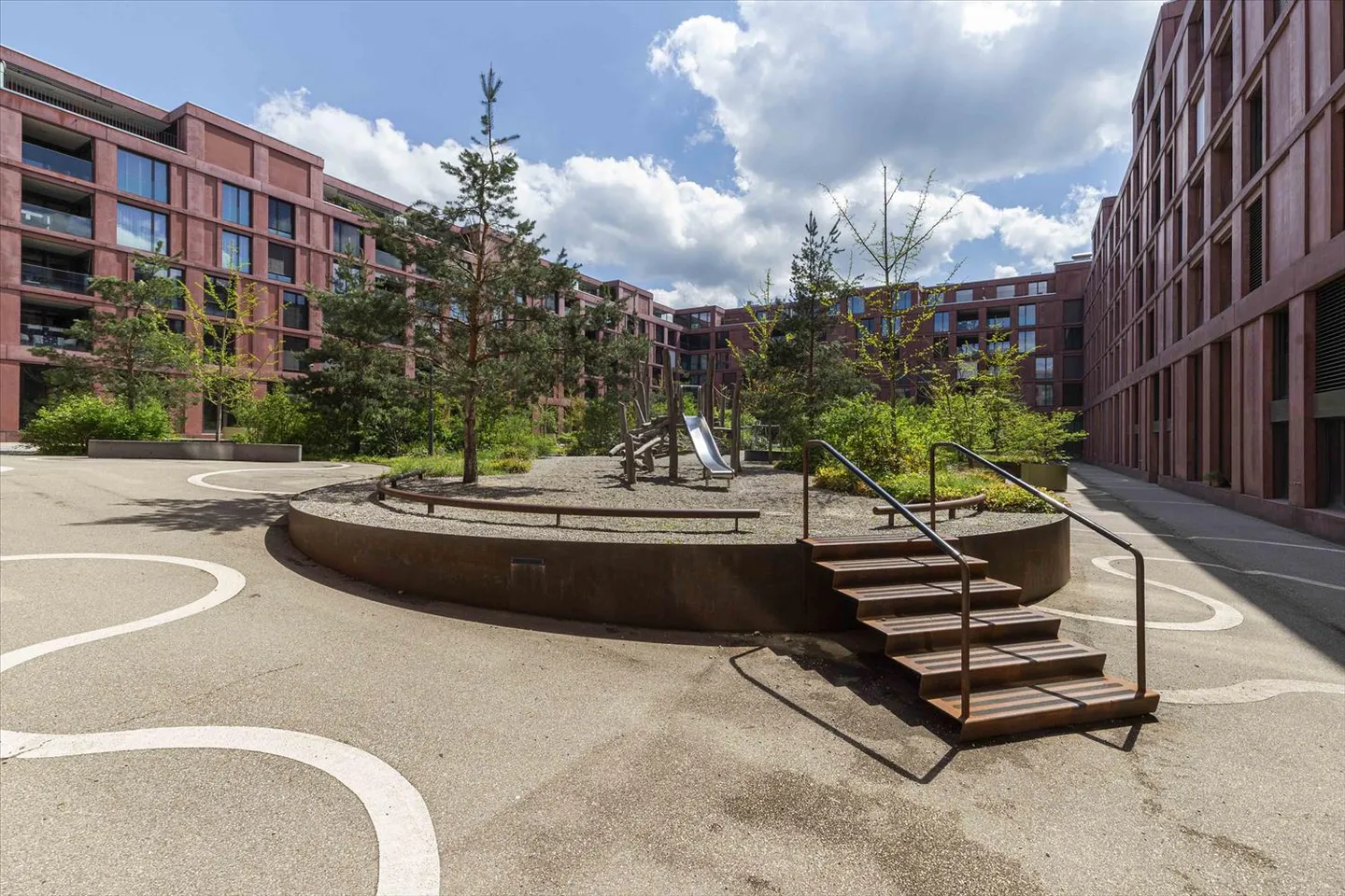 Appartement 3.5 pièces - Foto 1 von 11