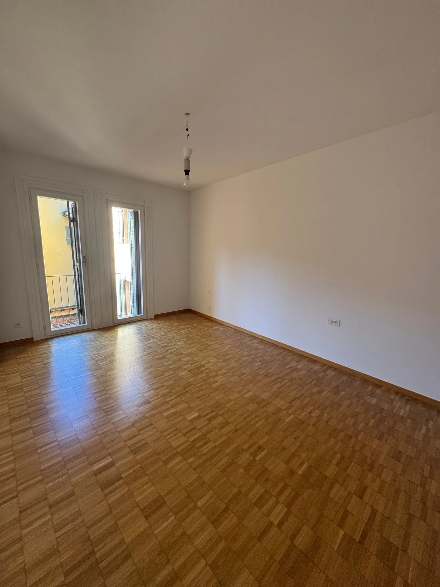 Rental apartment with 4.5 rooms for rent - Photo 4 of 5