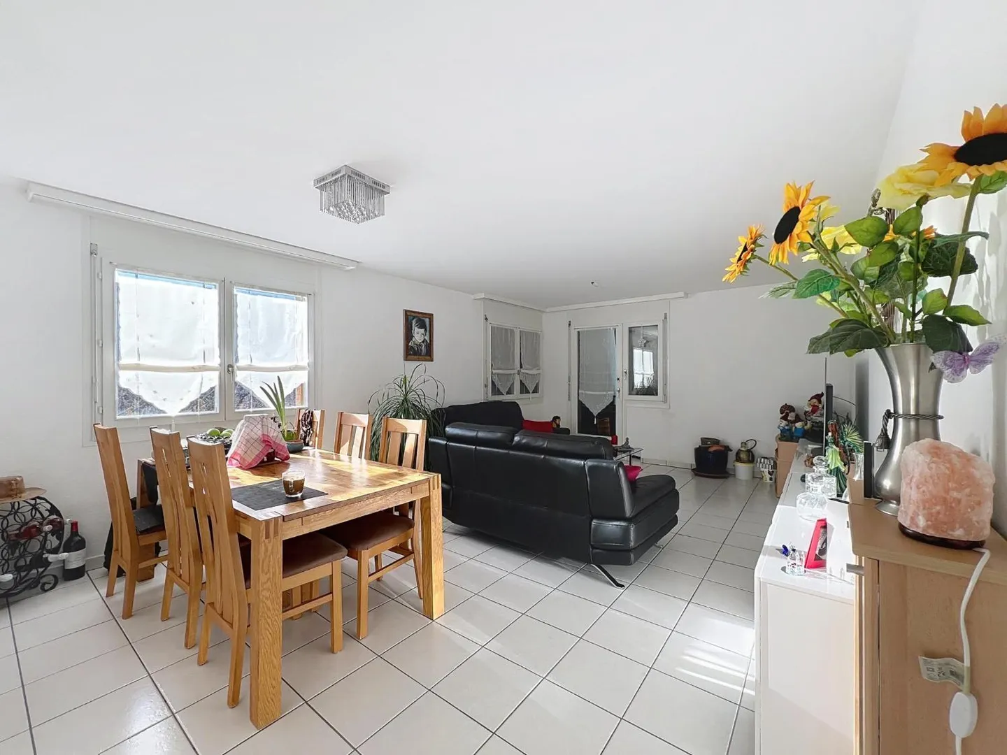 Spacious 4.5 Room Apartment - Photo 1 of 7
