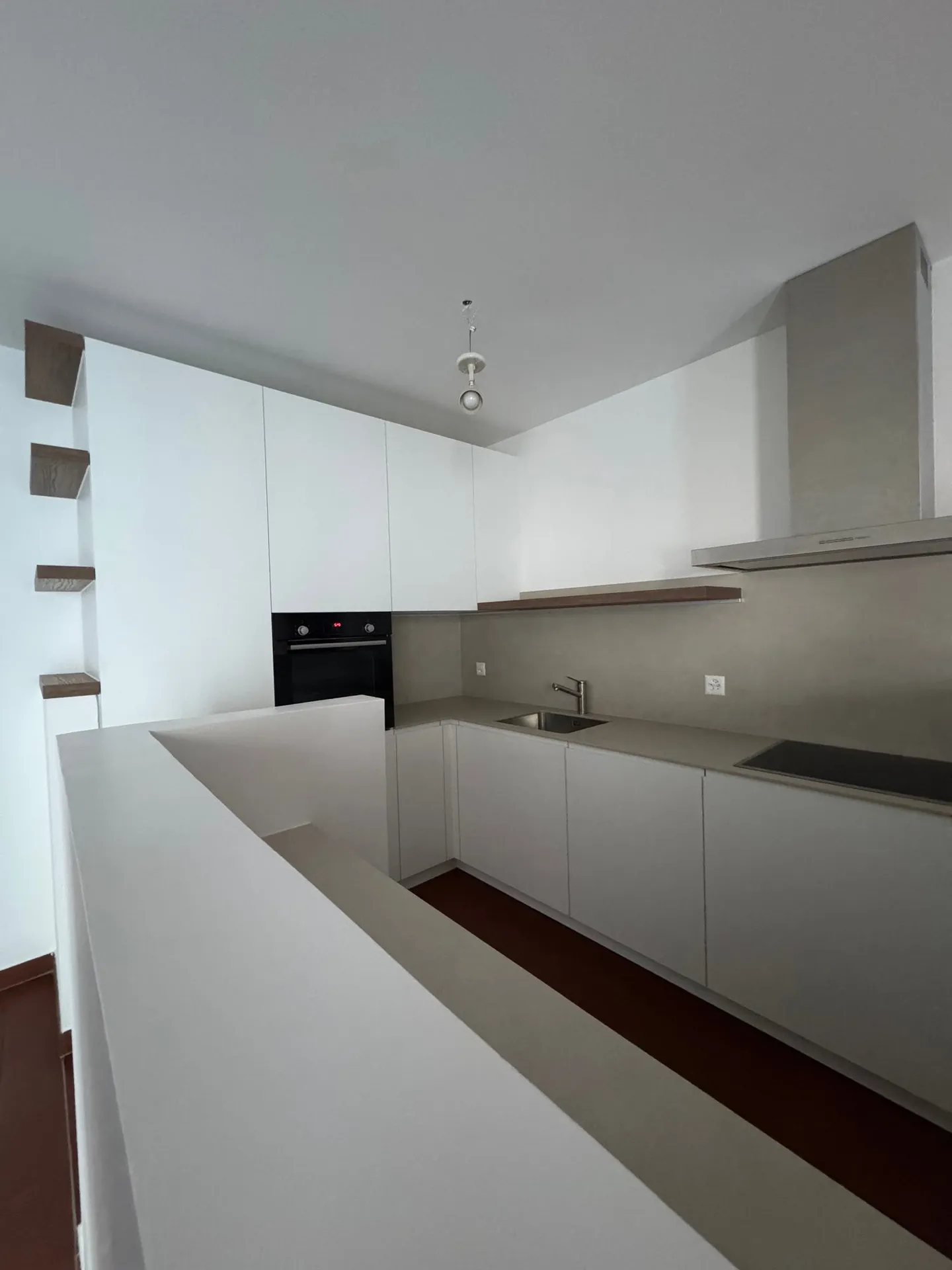 Rental apartment with 4.5 rooms for rent - Photo 2 of 5