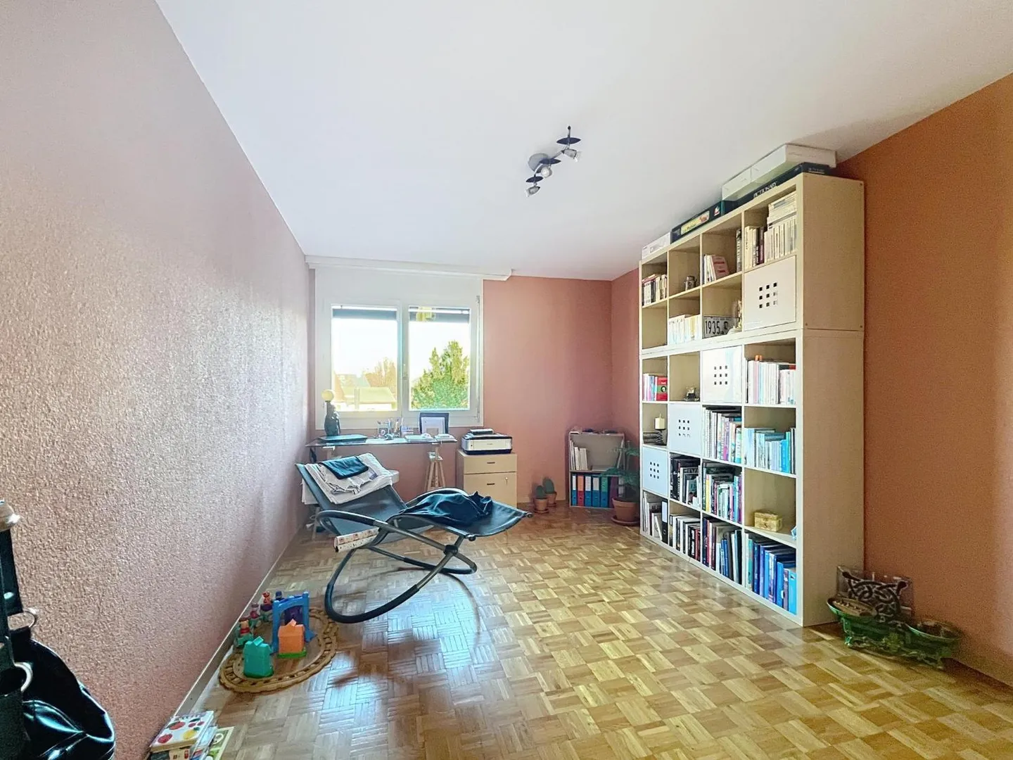 Spacious 4.5 Room Apartment - Photo 5 of 7