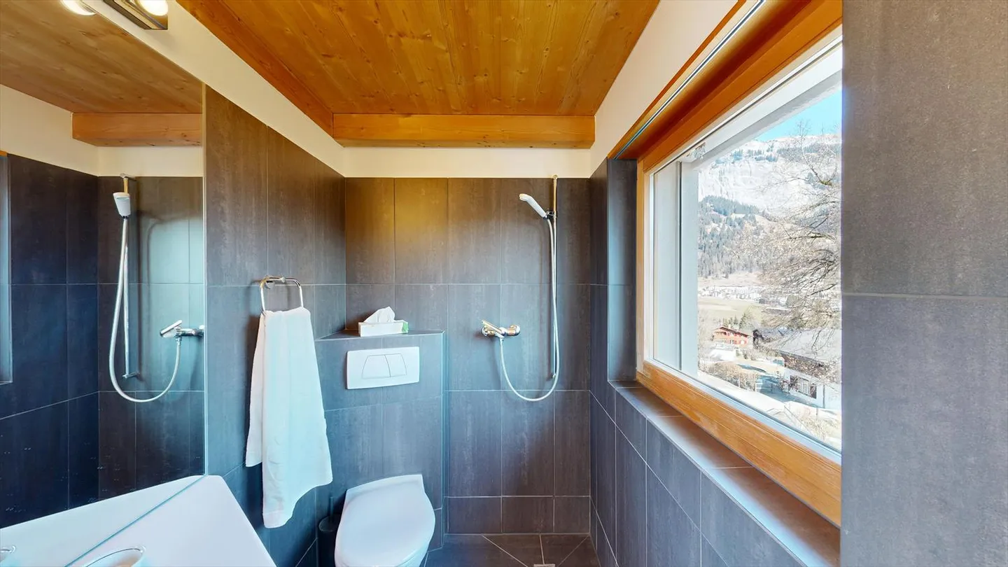 Practical 2.5-room holiday apartment in Flims-Waldhaus - Photo 6 of 9