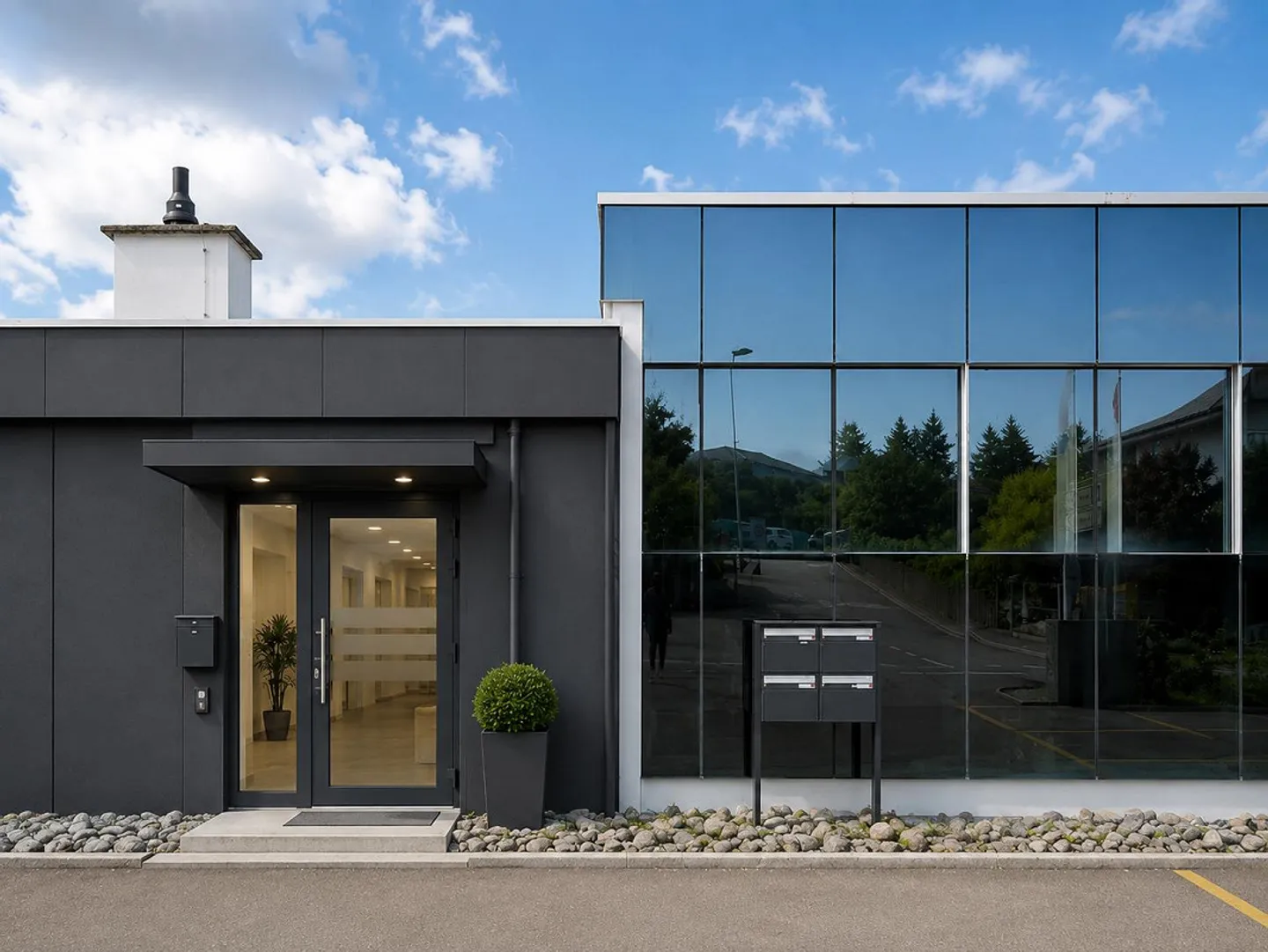 Bureaux lumineux avec entrée privée et 3 places de parking – Sirnach - Photo 15 sur 15