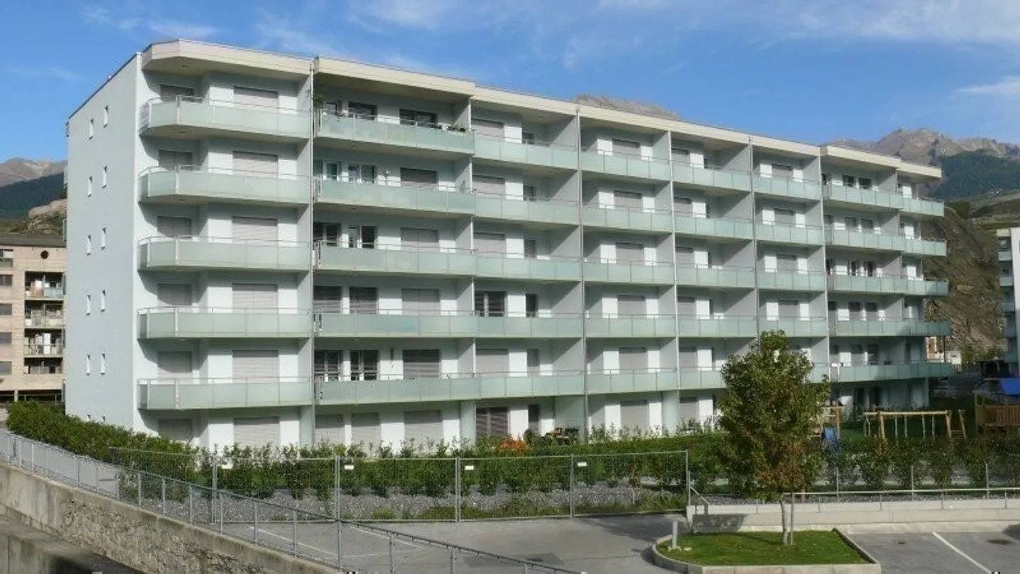 Place ouverte - Photo 2 sur 2