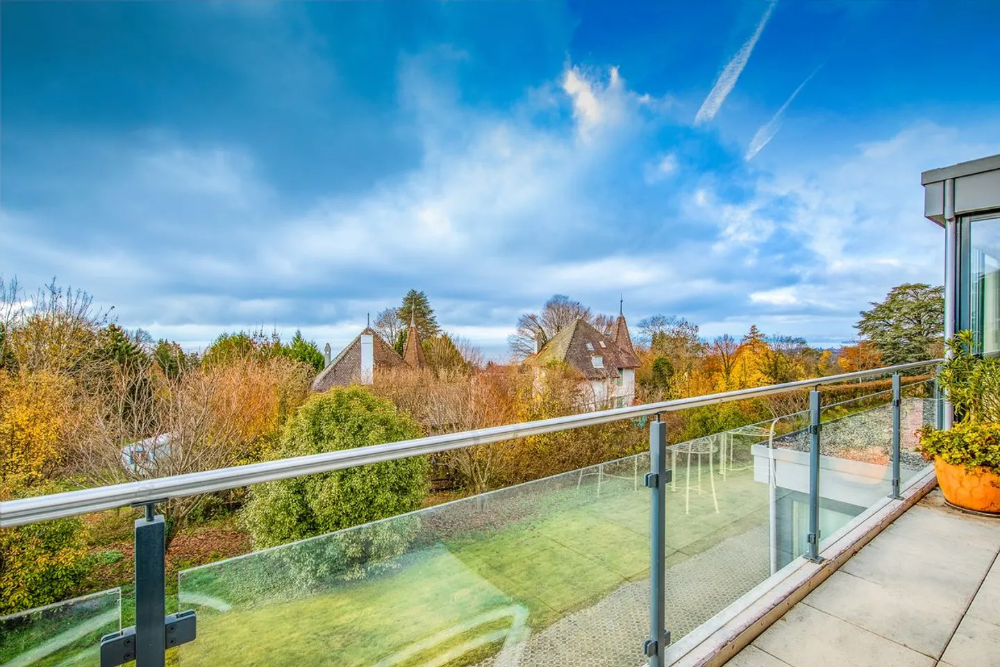 Spacious 3.5-room apartment in La Conversion with beautiful south terrace - Photo 11 of 12