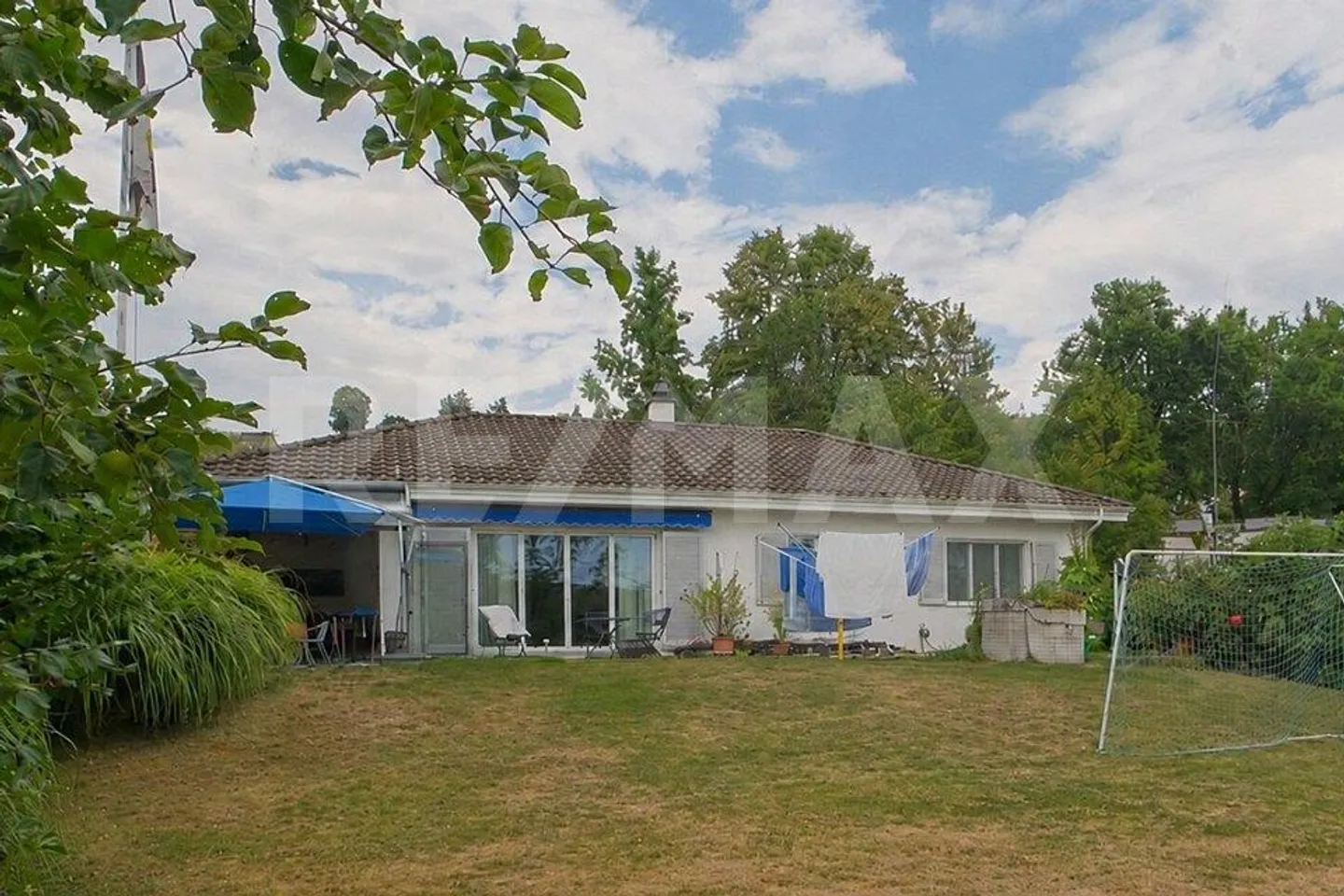 Naturverbunden Wohnen an der Aare:  4.5 Zimmer-Einfamilienhaus mit ... - Photo 1 of 13