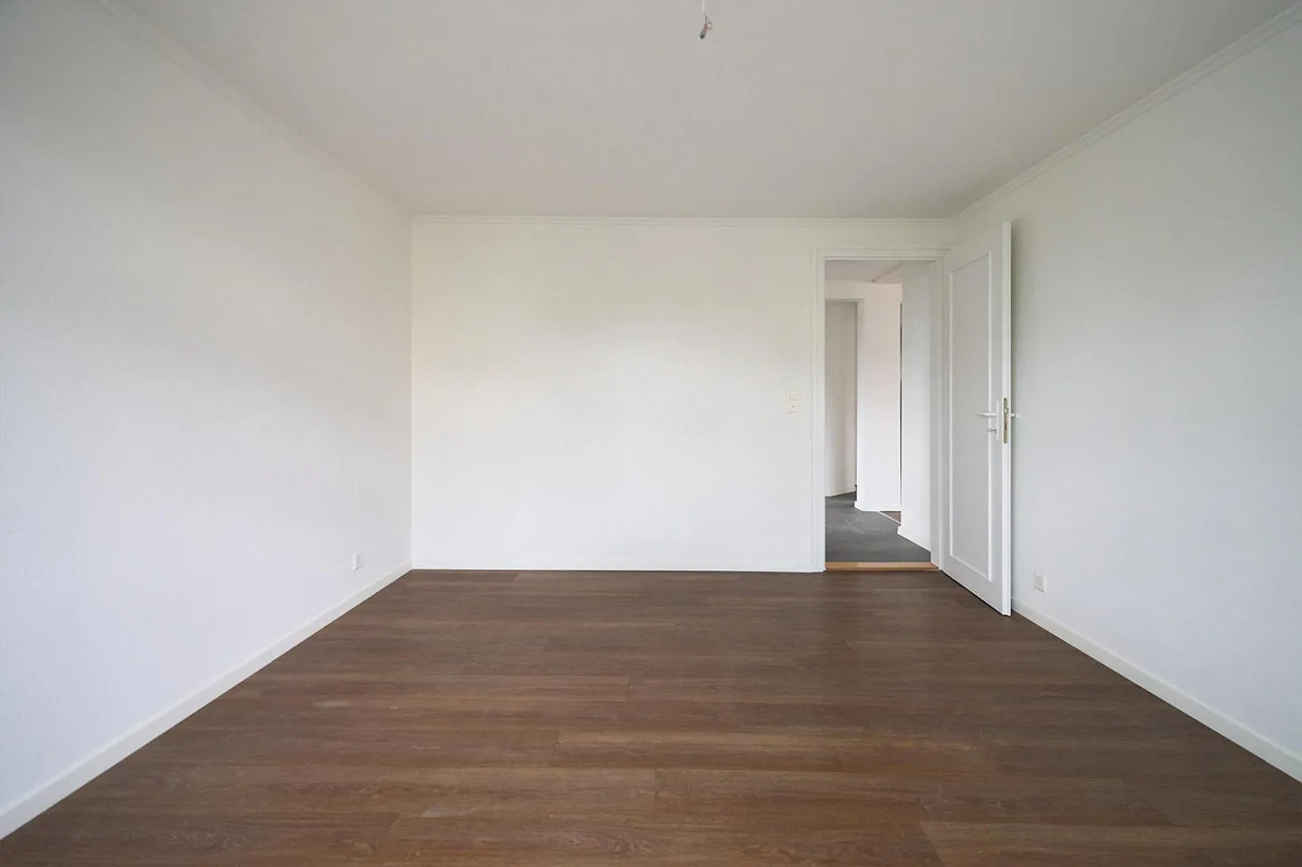 Charming Apartment in a Central Location - Photo 7 of 18