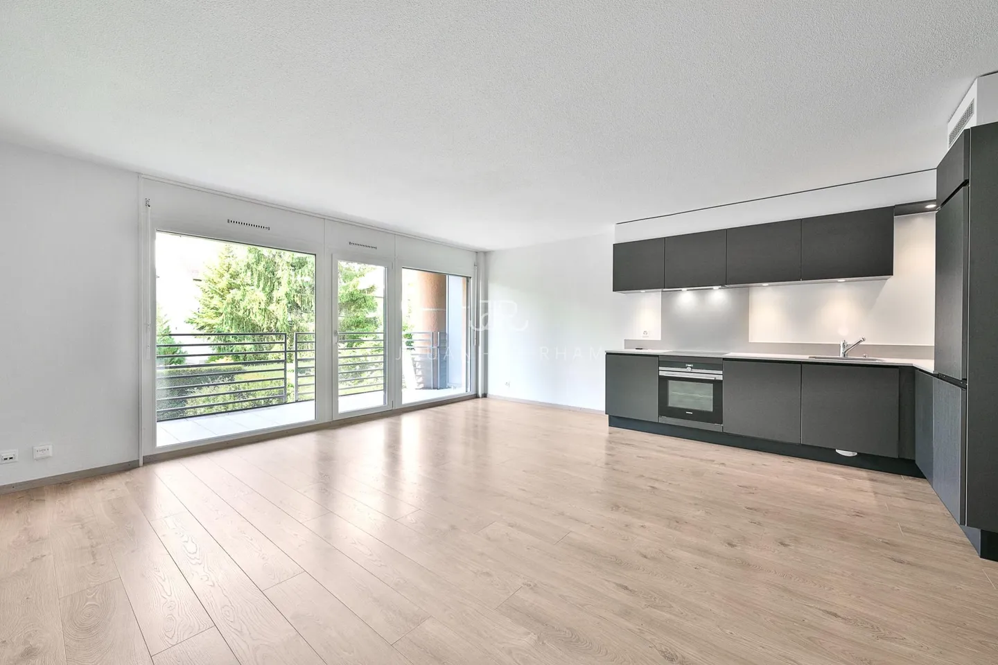 Appartement à vendre - Photo 3 sur 9