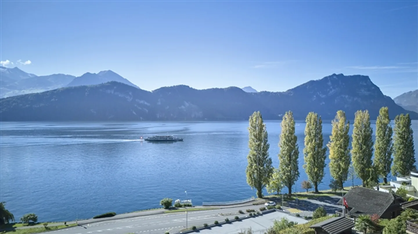 Building plots with lake and mountain views - Photo 3 of 4