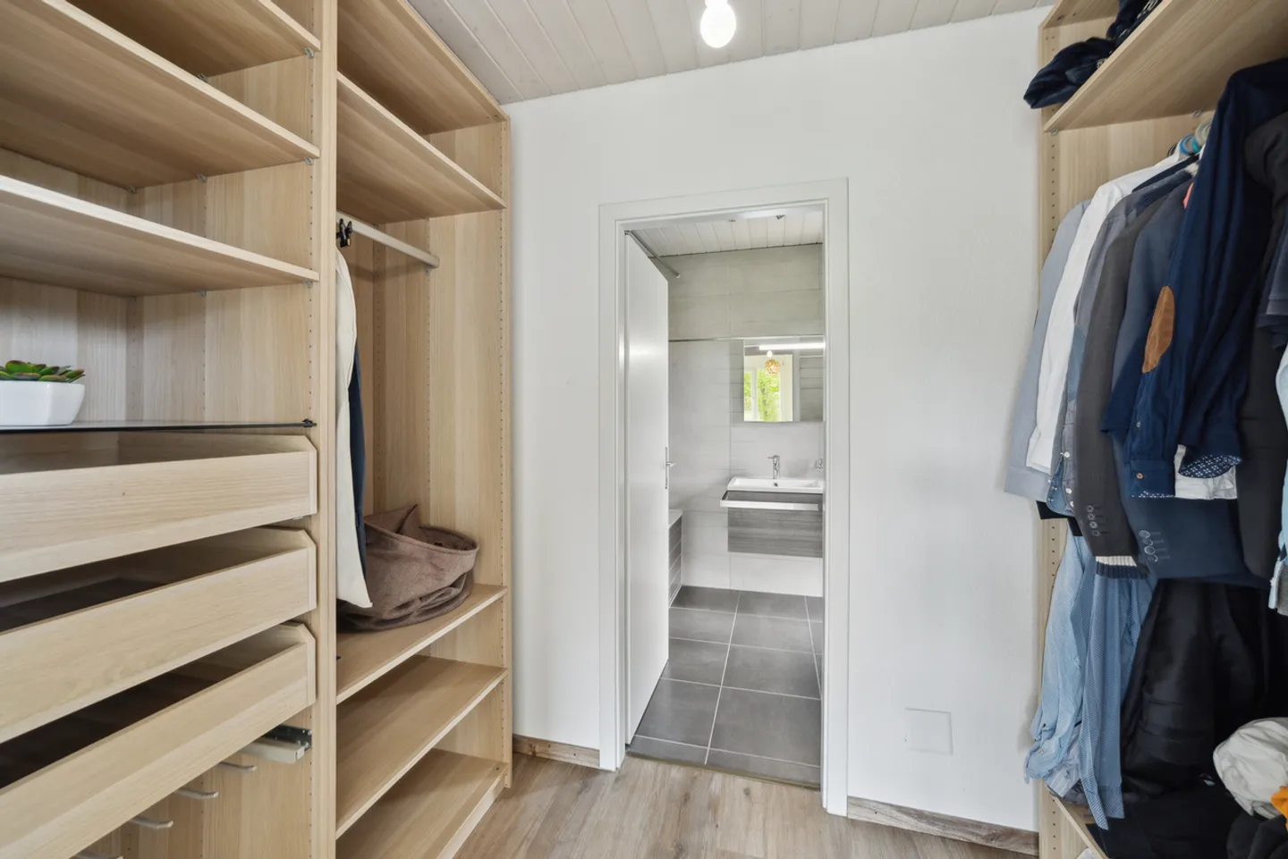 Einfamilienhaus mieten - Foto 8 von 11