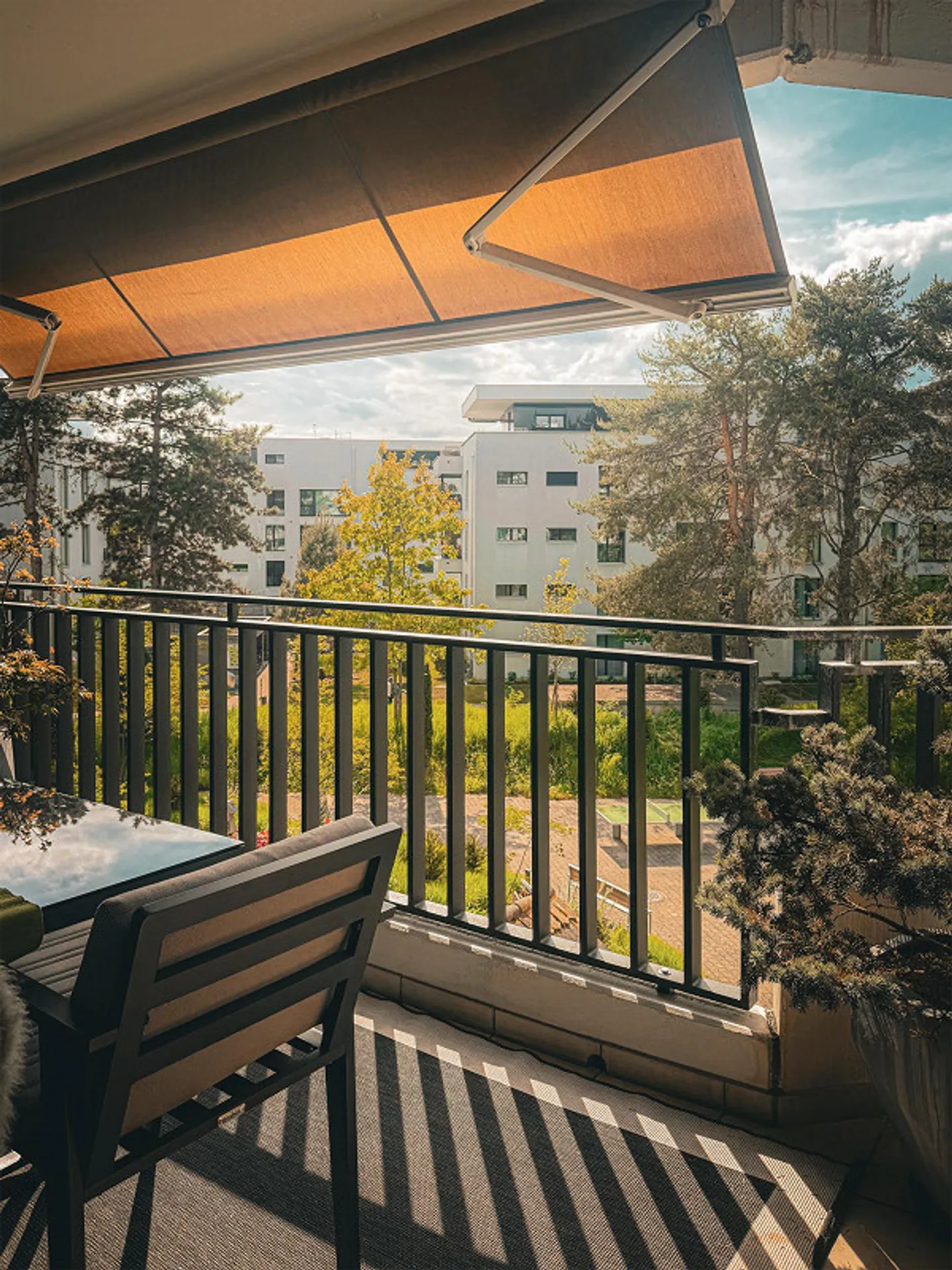 Helles möbliertes Apartment in Baar - Foto 1 von 14