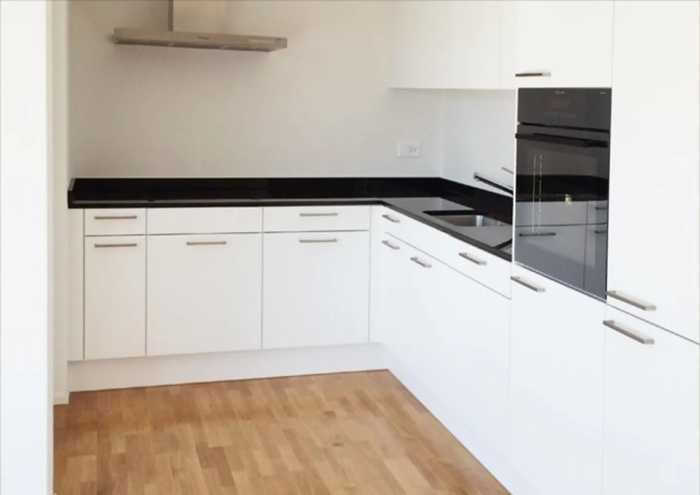 Appartamento moderno con luce - Foto 3 di 7