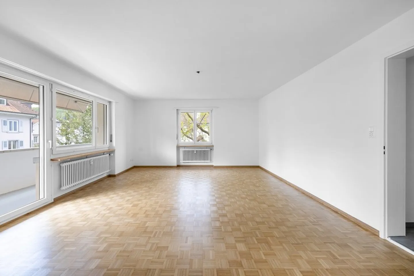 Appartement spacieux dans un emplacement central directement à la gare - Photo 3 sur 8