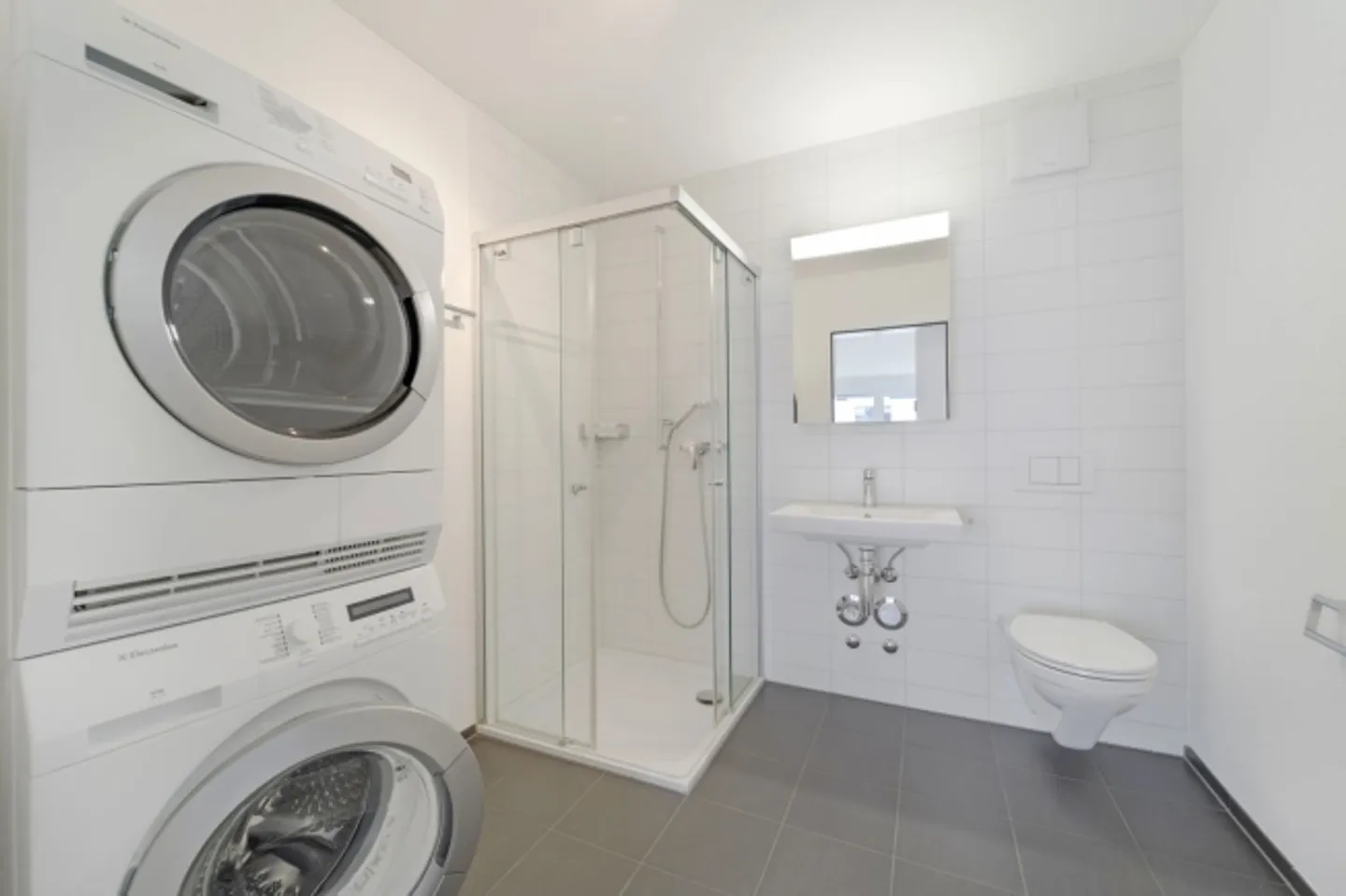 Appartamento moderno con luce - Foto 4 di 7