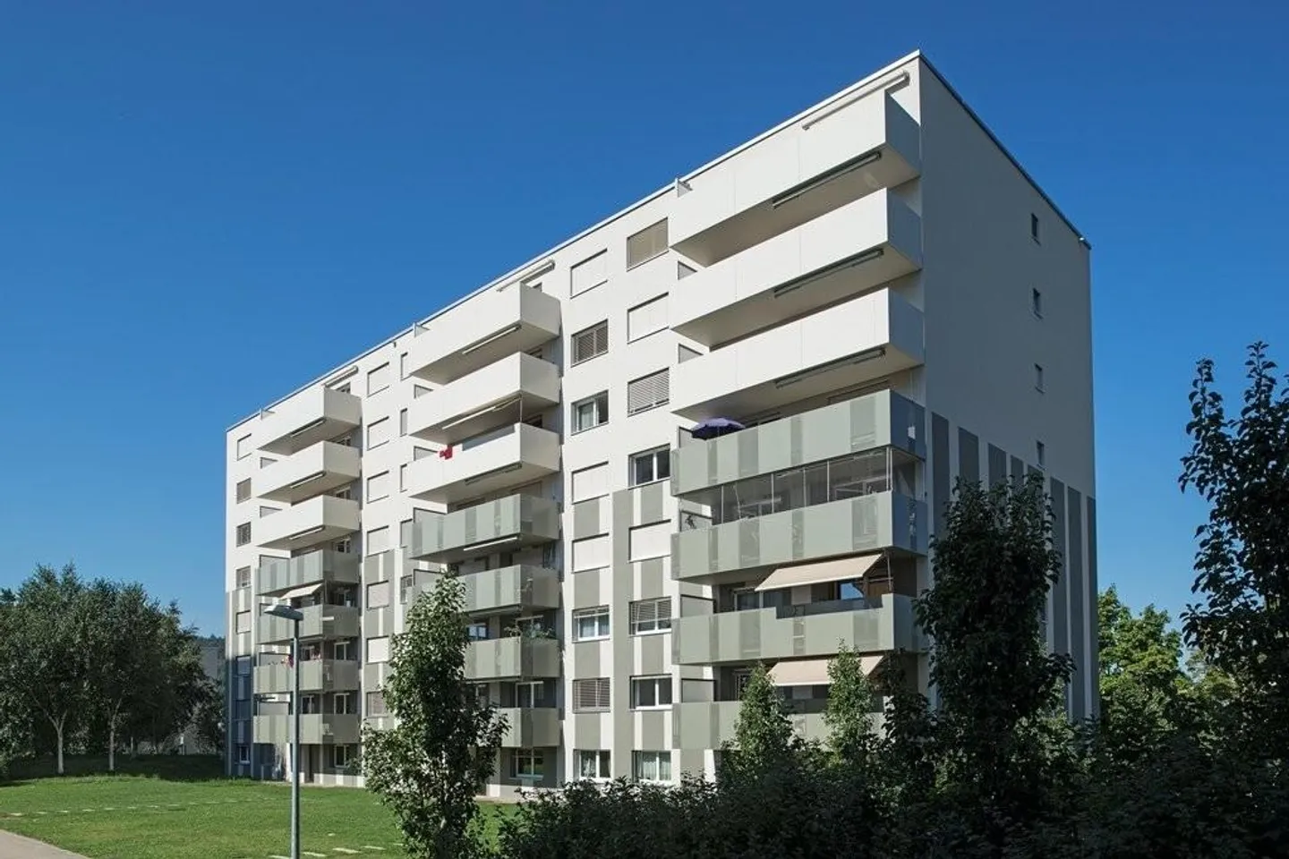 Living with a view of greenery - Photo 1 of 6