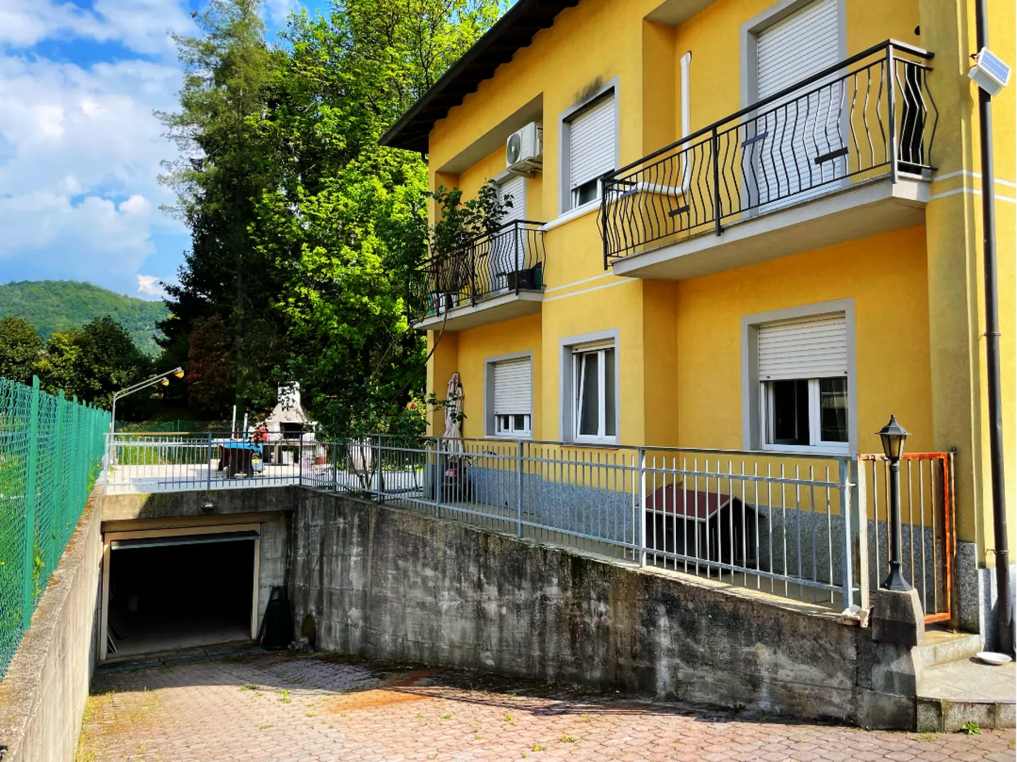 House with 2 apartments of 108 m2 - Photo 6 of 9