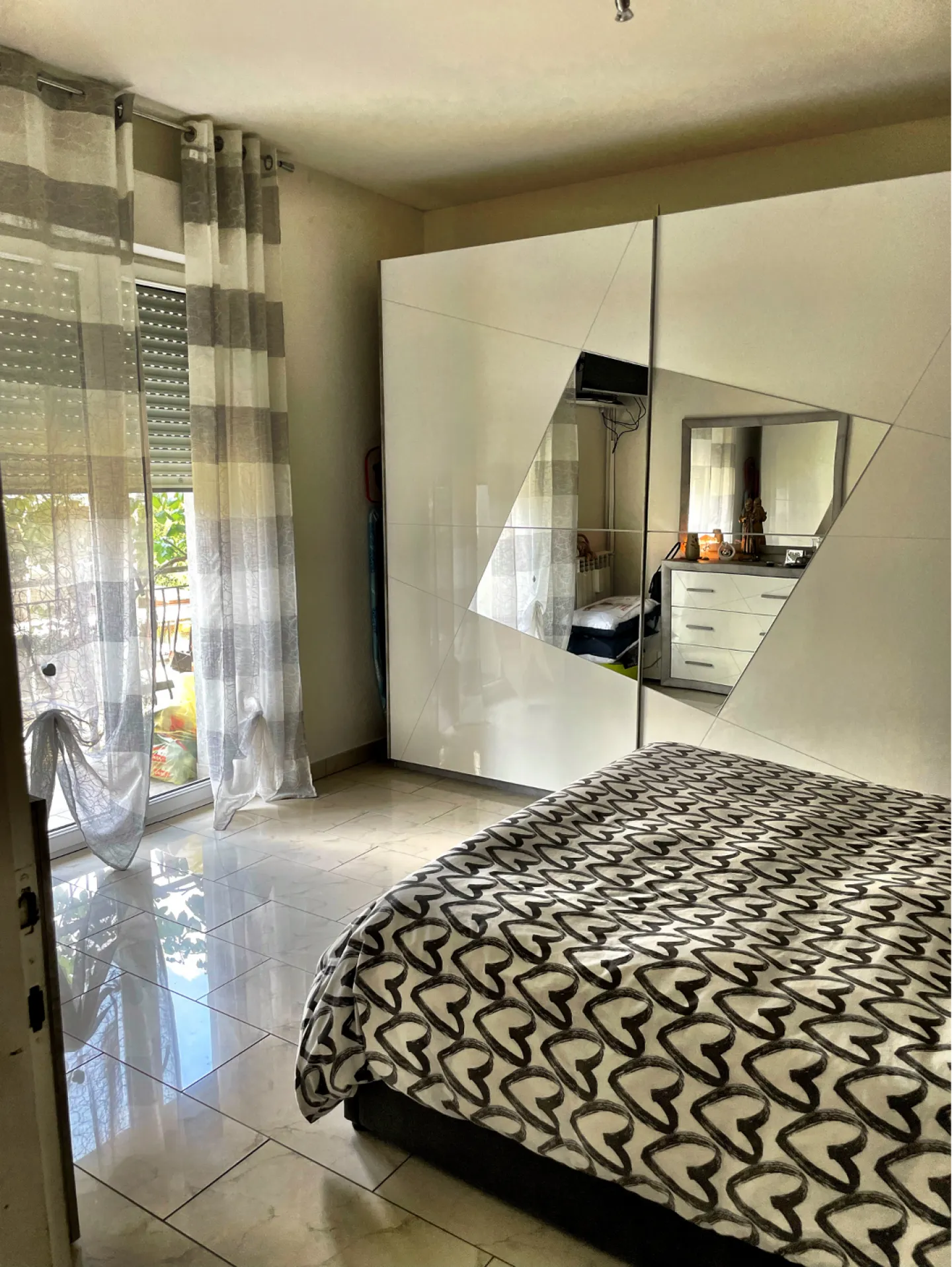 House with 2 apartments of 108 m2 - Photo 8 of 9