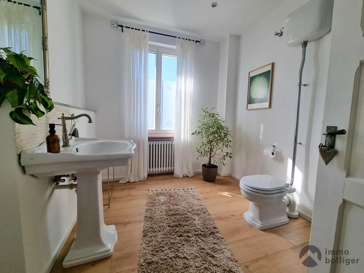 Charmante Doppelhaushälfte mit Garten - Foto 7 von 13