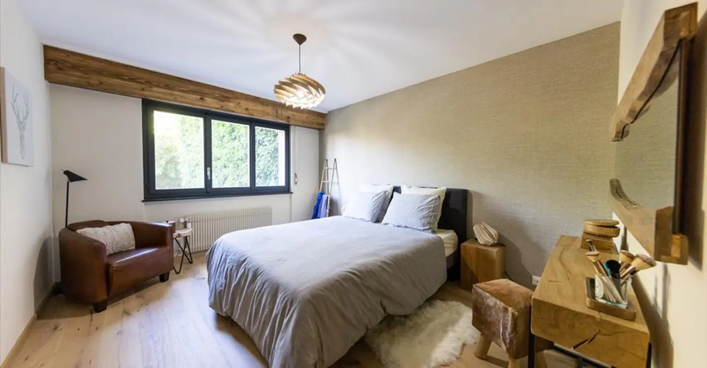 Sublime 3.5-room apartment fully renovated. - Photo 11 of 12