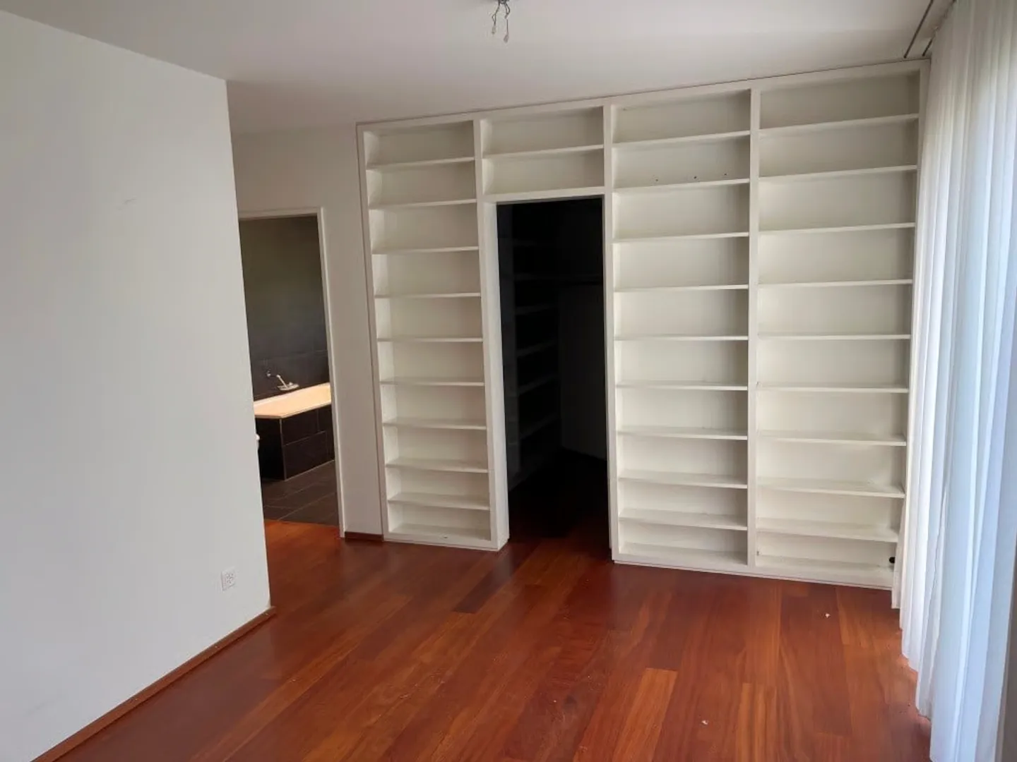 Appartement de jardin moderne 4½ pièces dans un développement haut de gamme - Photo 4 sur 10