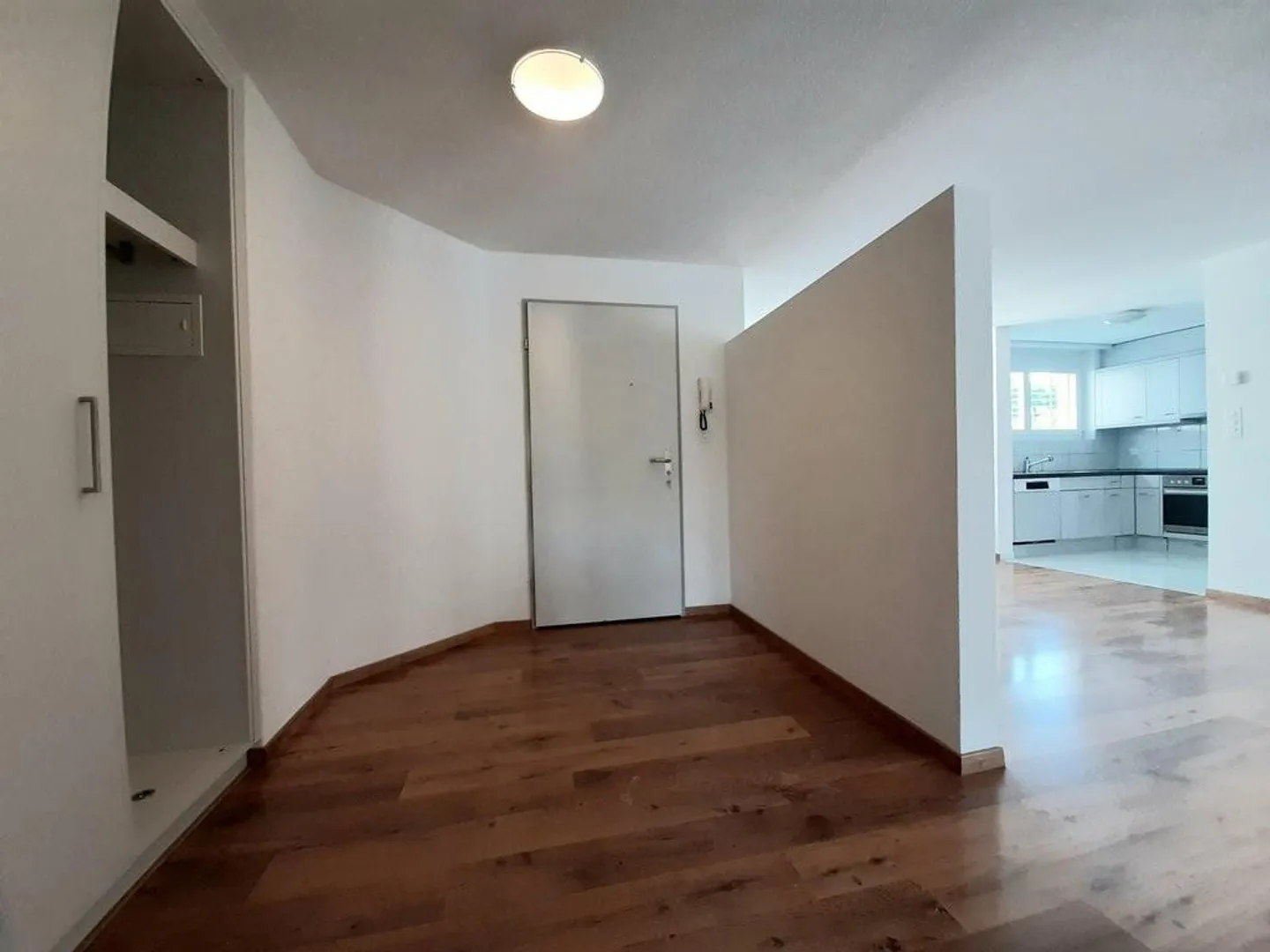 Moderne 4.5-Zimmerwohnung - Foto 7 von 7
