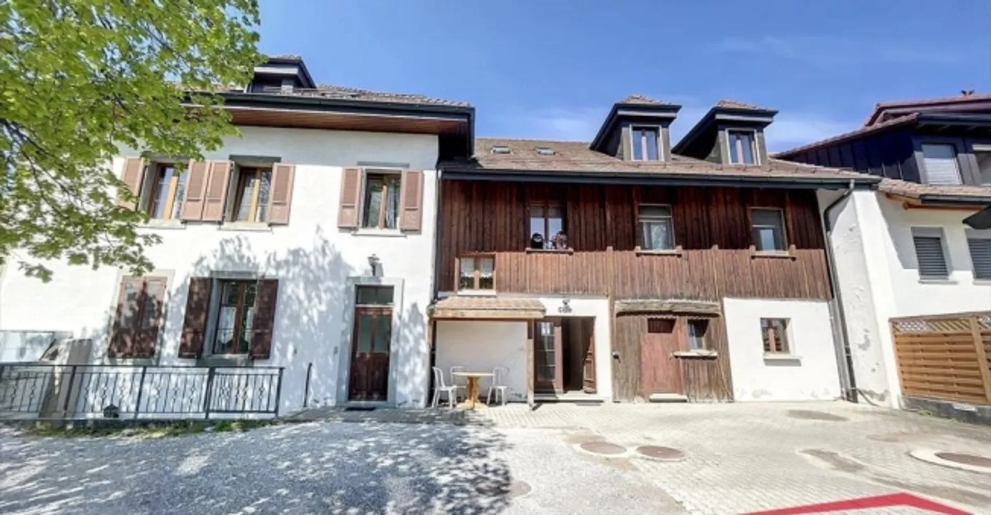 Immeuble mixte à louer - Photo 1 sur 7