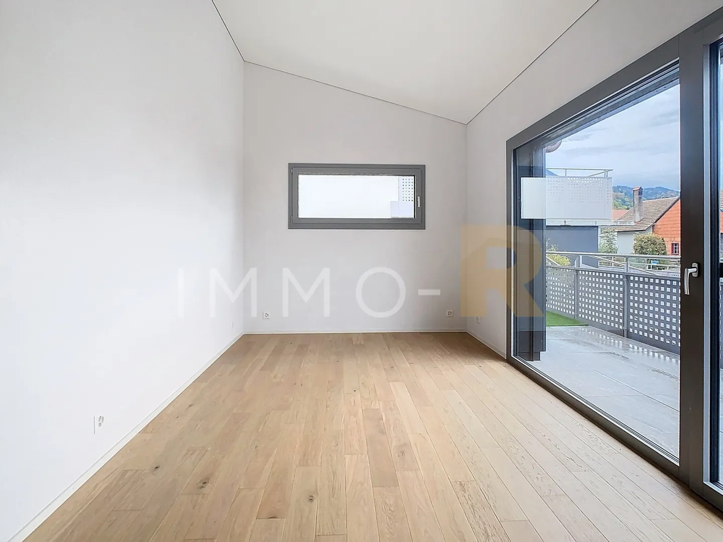 Beautiful small house on 2 floors with terrace and garden - Photo 7 of 8