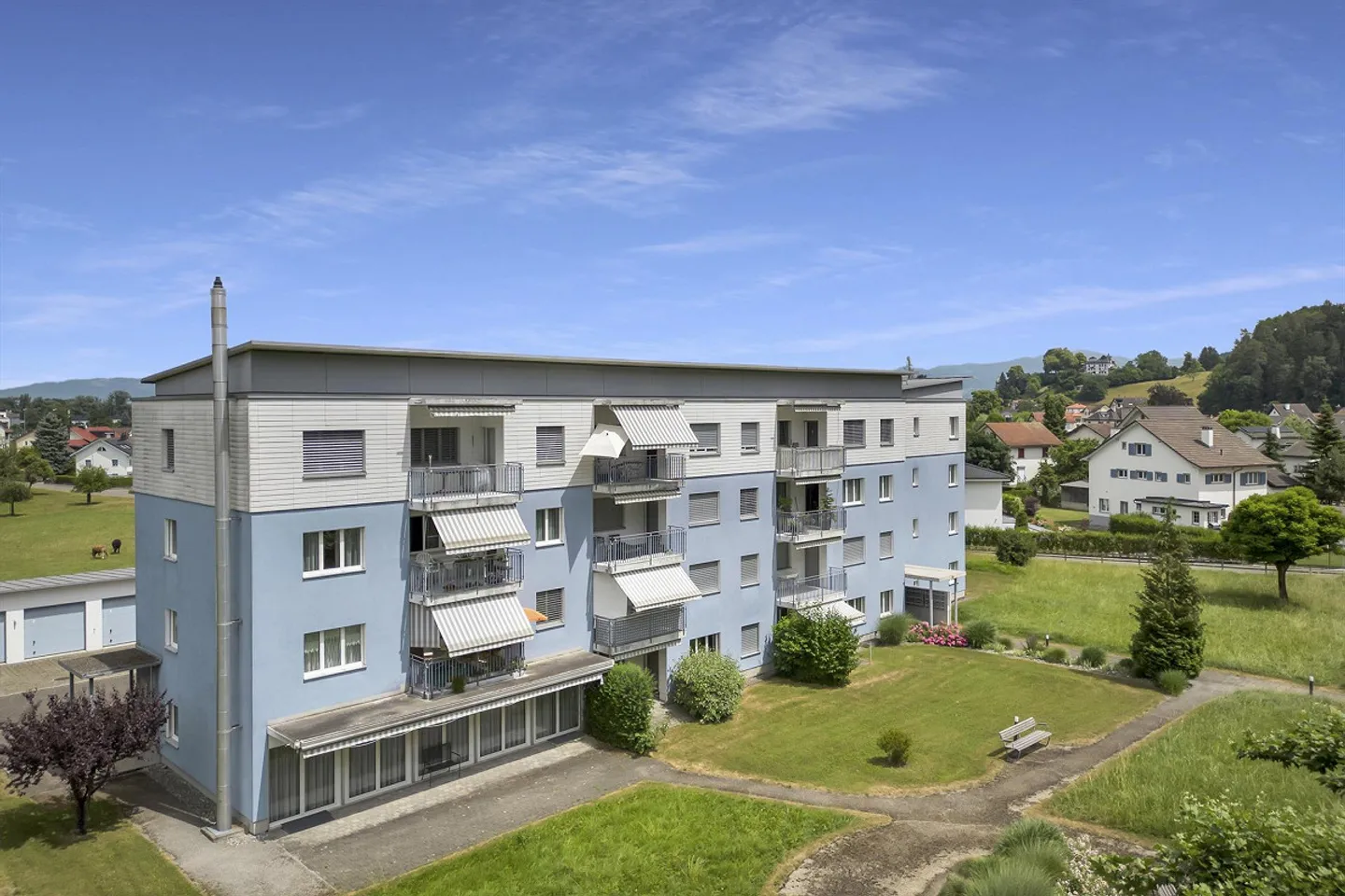 2.5-Zimmer-Alterswohnung 3. OG an ruhiger und idyllischer Lage - Foto 1 von 10