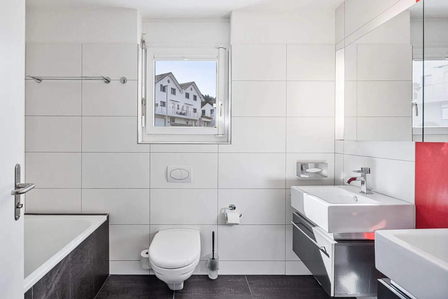 Sunny, Quiet Semi-Detached Family House (6½ Rooms) in Hüttikon ZH - Photo 6 of 13