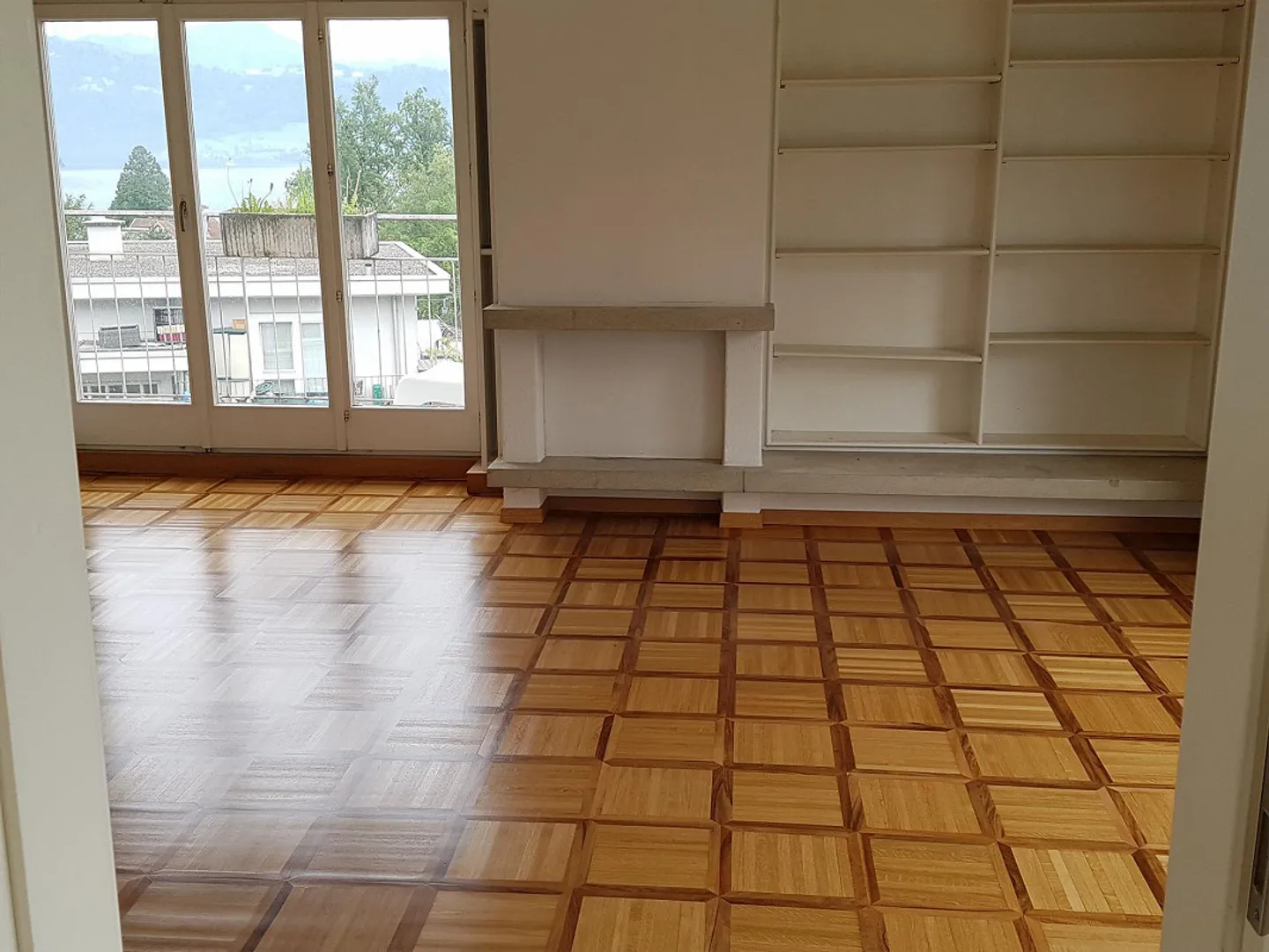 Camera in condivisione nel quartiere Bellerive, vicino al lago e alla città - Foto 2 di 10