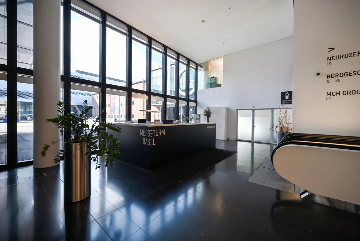Bureau de luxe avec vue panoramique - Photo 12 sur 13