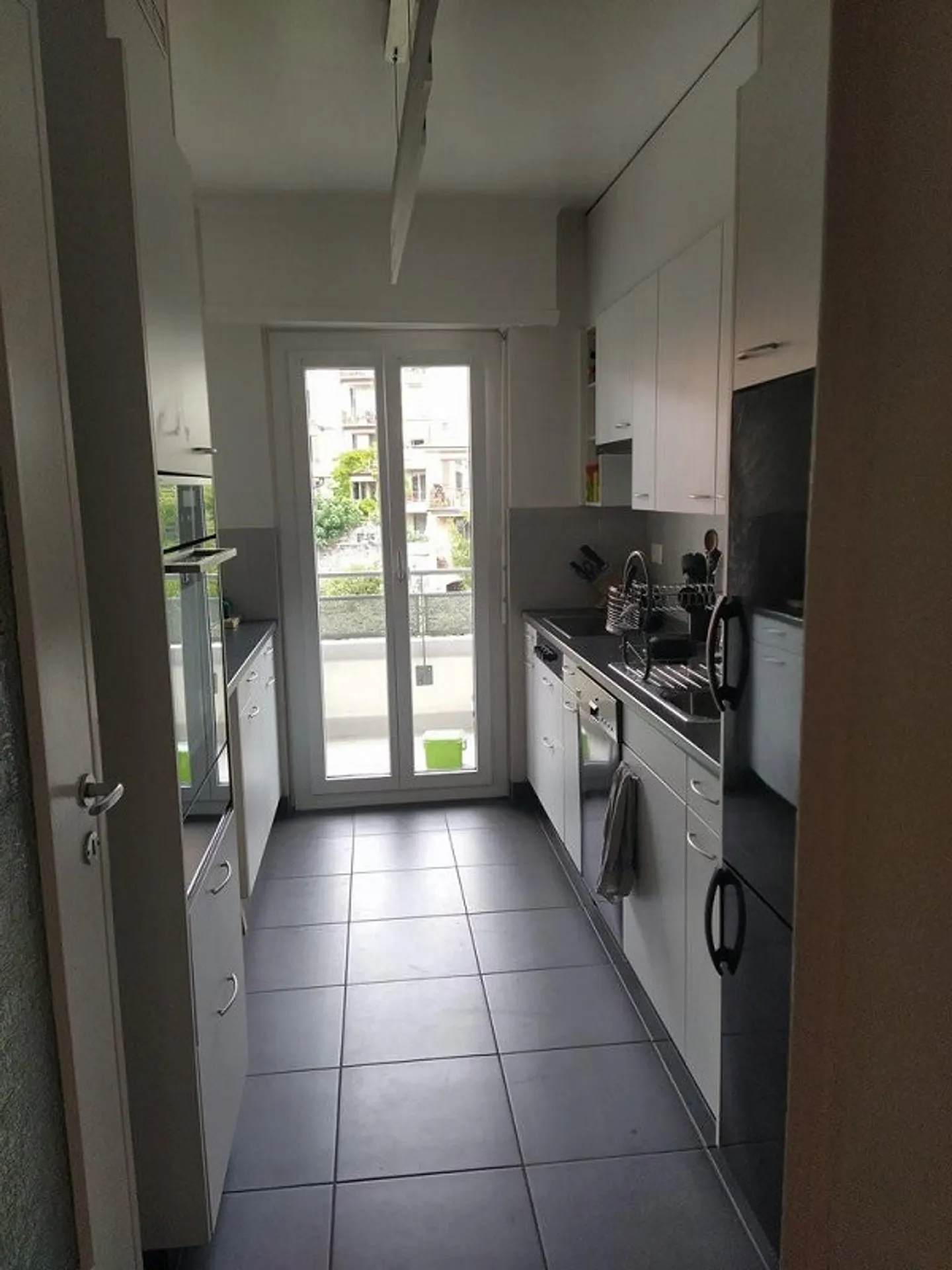 Appartement Charmant avec Vue sur le Lac - Photo 5 sur 6