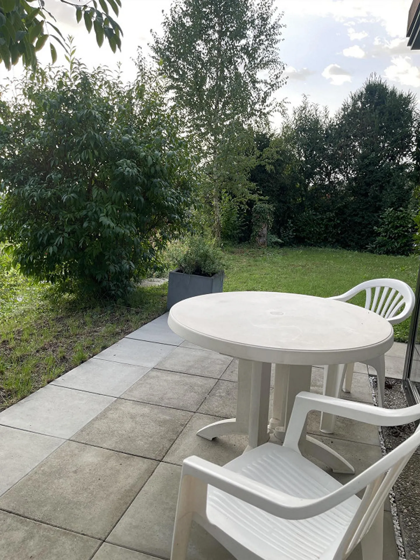 Appartement calme de 1,5 pièce avec vue imprenable sur le lac comme oasis - Photo 5 sur 10
