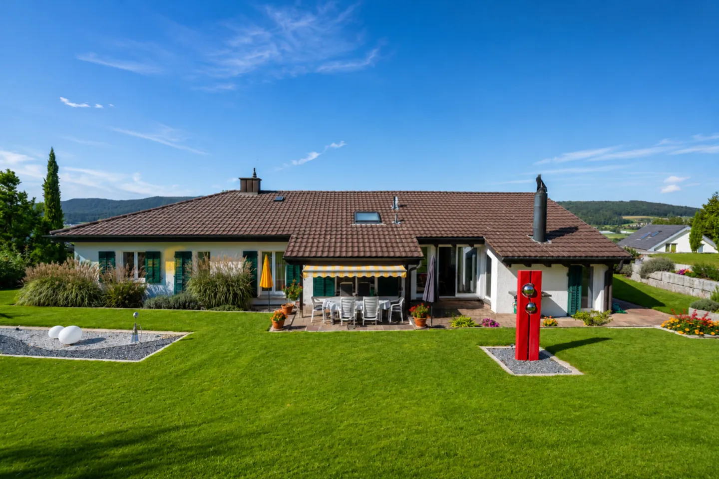 Ampia casa familiare a Dänikon - Foto 2 di 19